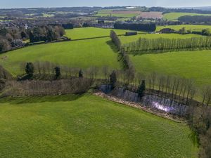 Photo 4- click for photo gallery